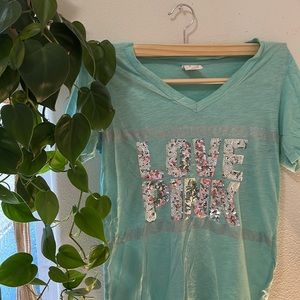 Sequenced VS PINK shirt😍